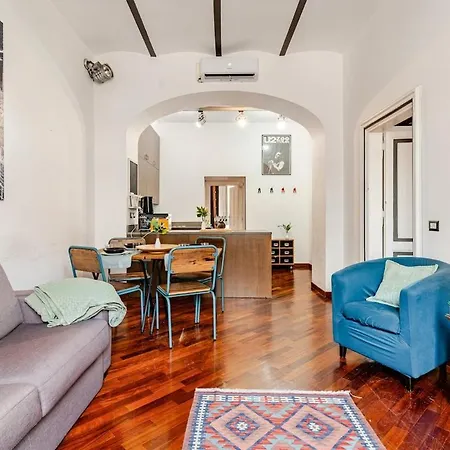 Vatican Elegant For 6, Metro & Comfort Apartment Rom